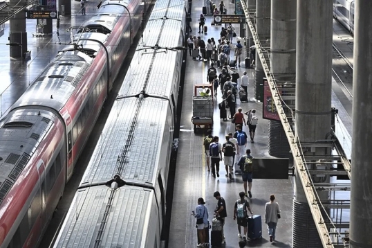 España: El Gobierno lanzará un abono transporte único de 60 euros al mes para viajar por todo el país