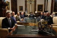 Javier Milei y Luis Caputo recibieron al titular del BID