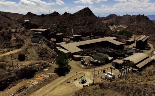 El Gobierno transfiere Yacimientos Mineros de Agua de Dionisio a Catamarca