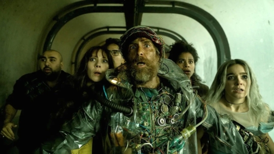 Estrenan el film «Buena suerte, diviértete, no mueras», con Sam Rockwell, Haley Lu Richardson