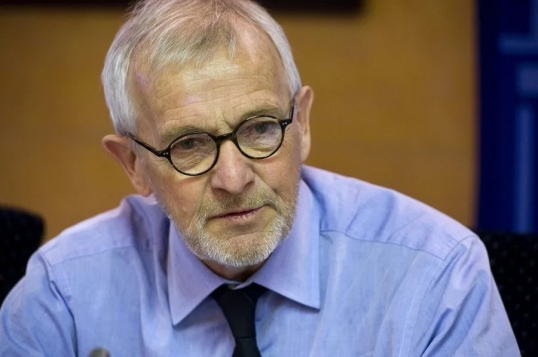 El Premio Nobel de Física fue otorgado a Francis Halzen