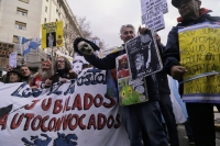 Reforma laboral: El Estado destinará fondos de jubilaciones para facilitar los despidos