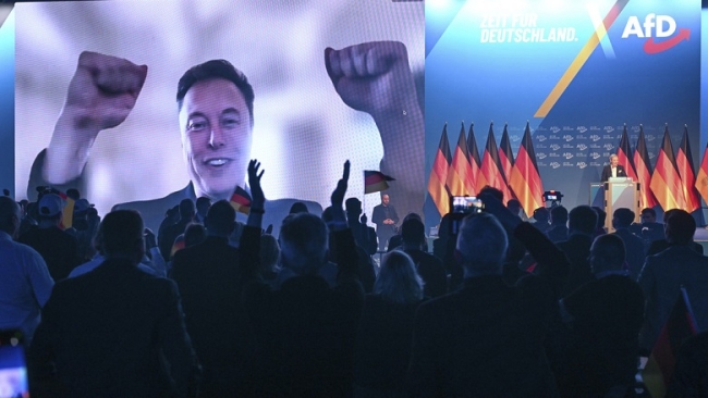 Elon Musk interviene en un acto de campaña de la ultraderecha alemana AfD