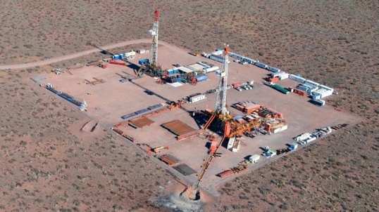 Neuquén: Nuevo récord en la producción de petróleo, al alcanzar los 400.931 barriles por día