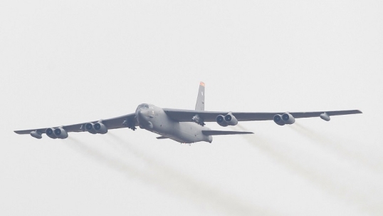 Bombarderos estadounidenses B-52 ya han llegado a Oriente Medio