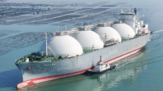 La importación y comercialización de GNL queda a cargo del sector privado