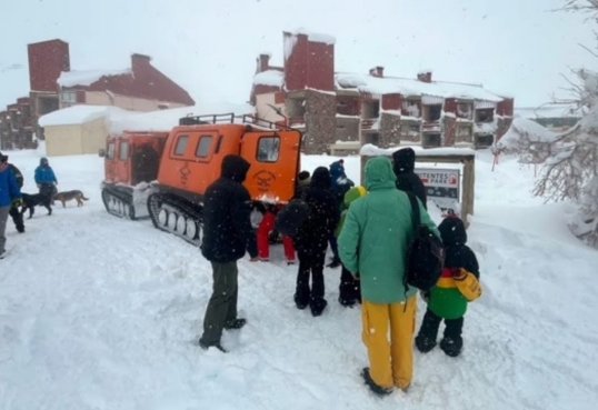 Mendoza: ya rescataron a 30 personas atrapadas por la nieve