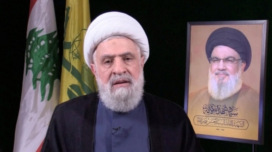 El líder de Hezbolá, Naim Qassem dijo: «Estaremos con Siria»