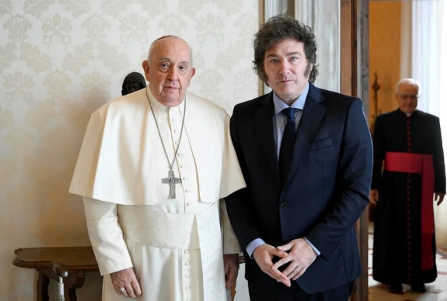 El Gobierno expresó su profundo pesar por el fallecimiento del papa Francisco