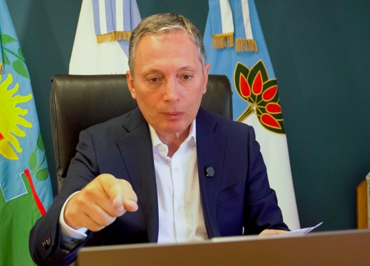 Fernando Gray denuncia aumento desmedido del transporte