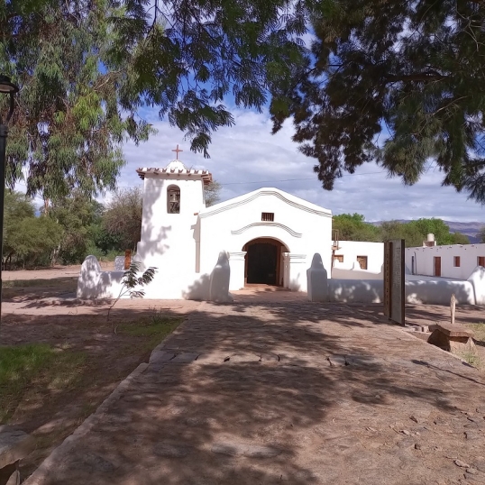 El Gobierno nacional modificará por decreto la Ley de Turismo y eliminará programas de áreas clave