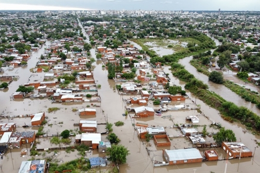Ayuda a Bahía Blanca: Milei vetó en su totalidad la Ley de Emergencia por las inundaciones