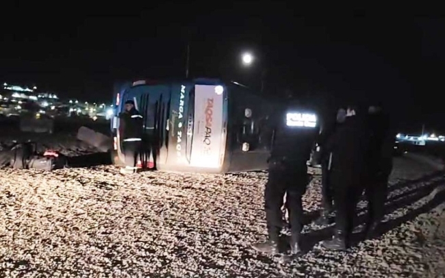 Santa Cruz: Volcó un micro con 30 pasajeros que se dirigía a Comodoro Rivadavia