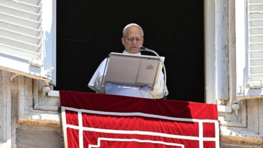 León XIV exhortó a los líderes internacionales a abandonar las amenazas para dar lugar al diálogo