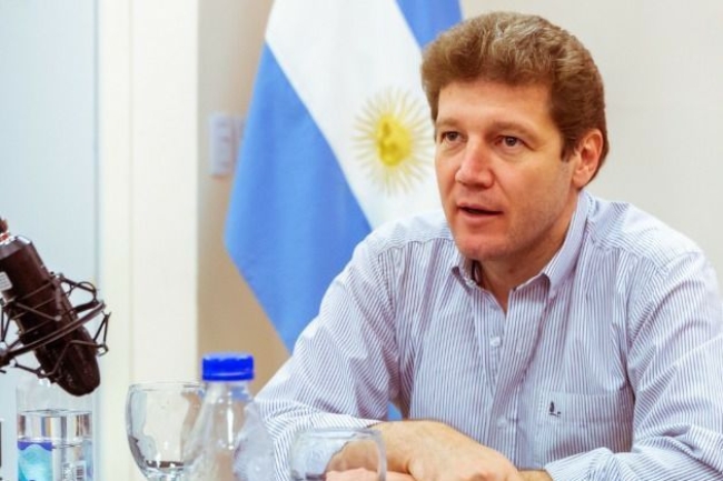 Gustavo Melella apuntó contra Nación por la baja de aranceles a los celulares importados