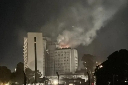 Anoche se produjo un incendio en el edificio Libertad de la Armada