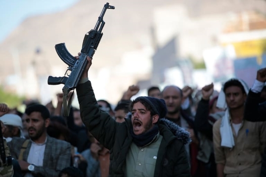 Hutíes yemeníes atacaron con un misil hipersónico un "objetivo" en Israel
