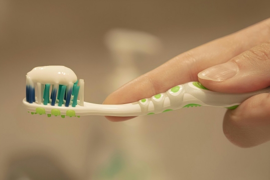 Colgate-Palmolive, fabricante del dentífrico prohibido, emitió un mensaje oficial