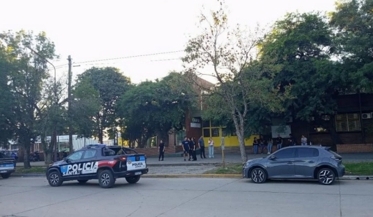 Santa Fe: Un estudiante ingresó armado a una escuela y asesinó a otro alumno