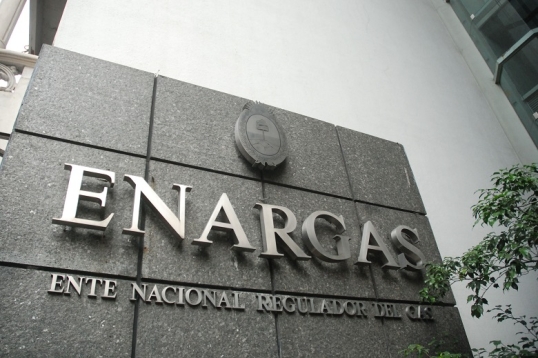 Renunció el titular de Enargas, Carlos Casares y criticó al Gobierno