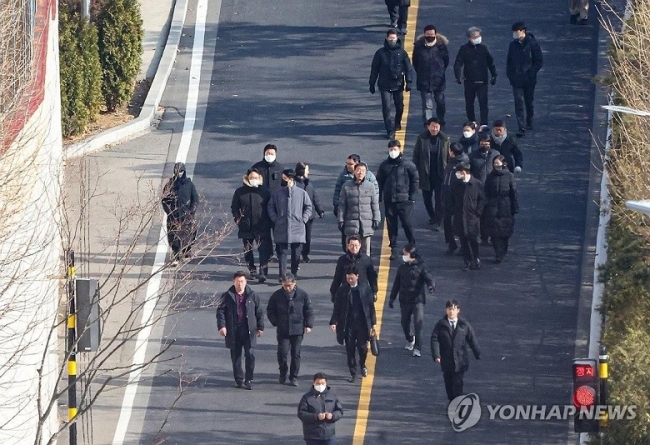 Corea del Sur: Suspenden la detención contra el expresidente Yoon Suk Yeol