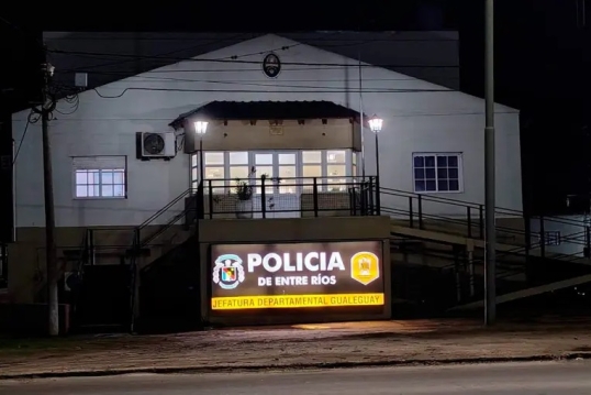 Allanaron la Comisaría Primera de Gualeguay, encuentran una cámara oculta en el baño de mujeres