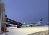 Bariloche: El aeropuerto suspendió vuelos por la nevada