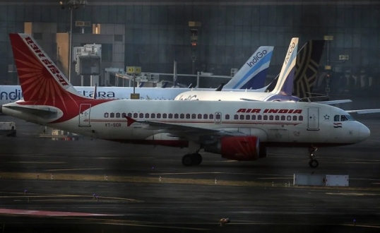 India: Un avión con más de 240 pasajeros con destino a Londres se estrelló