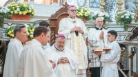 El arzobispo de Rosario dijo que ya no alcanza la ayuda de Cáritas para asistir a la población vulnerable