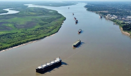 El Gobierno abrió el proceso de consulta previa para la nueva licitación vía Navegable del Paraná