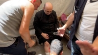Israel bombardea la única iglesia católica de Gaza, el párroco argentino Gabriel Romanelli