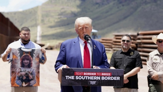 Si gana las presidenciales, Trump prometió duros castigos, incluida la pena de muerte, a los inmigrantes ilegales