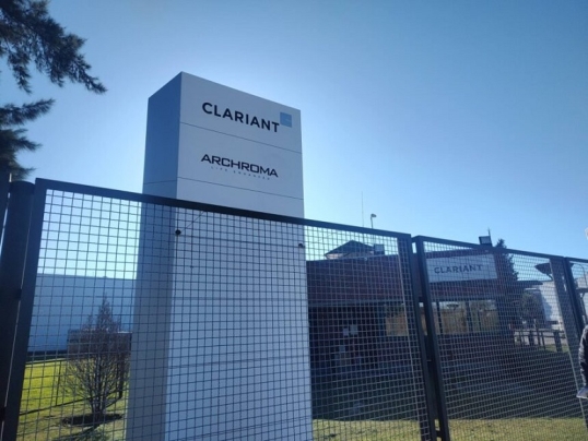 Cierra la empresa Clariant y deja a unos 50 empleados de producción en la calle